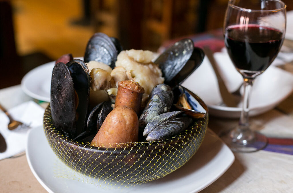 Chiloé en tu Mesa: el sabor del sur en Barrio Yungay