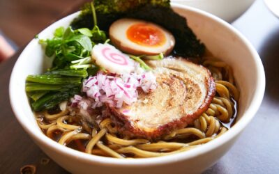 Momotaro, un «héroe» de la escena del ramen en Santiago