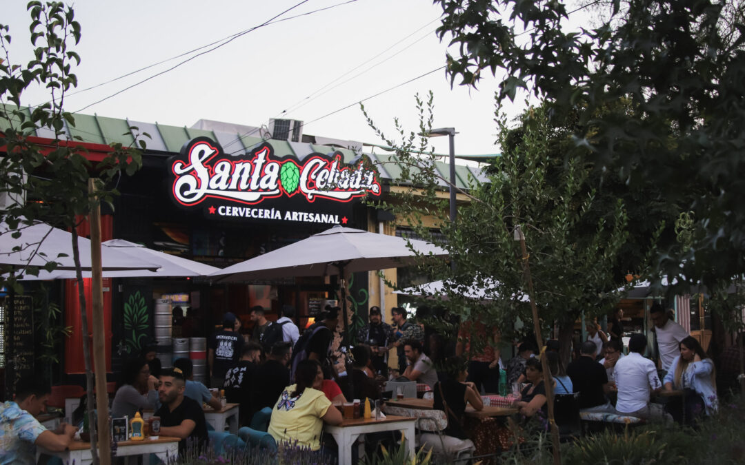 Ad portas de su 10° aniversario, Santa Cebada llega a predicar la palabra cervecera a Barrio Italia